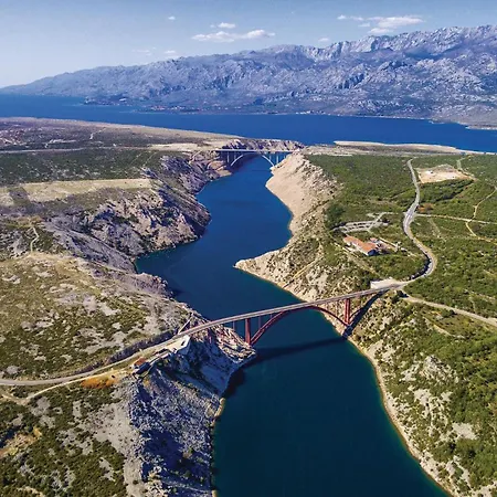 Appartement Lovely In *