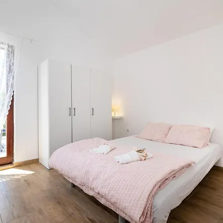 Apartman Gorgeous In With Wifi