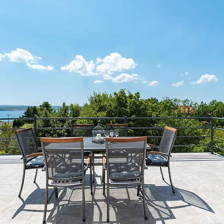 Appartement Lovely In *